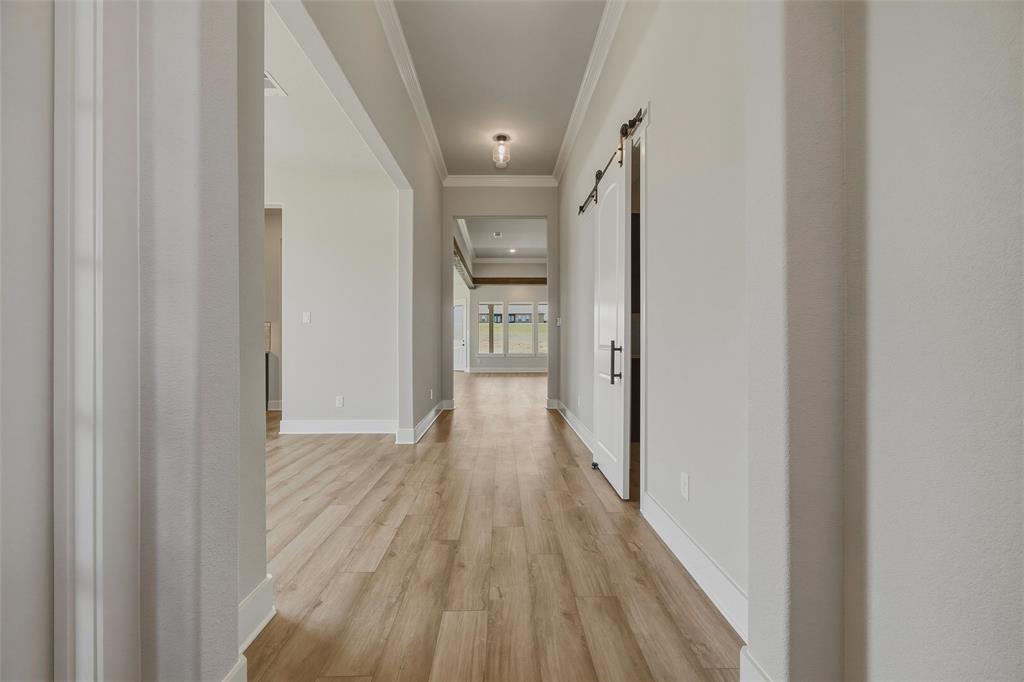 715 Water Side Drive Property Photo 6