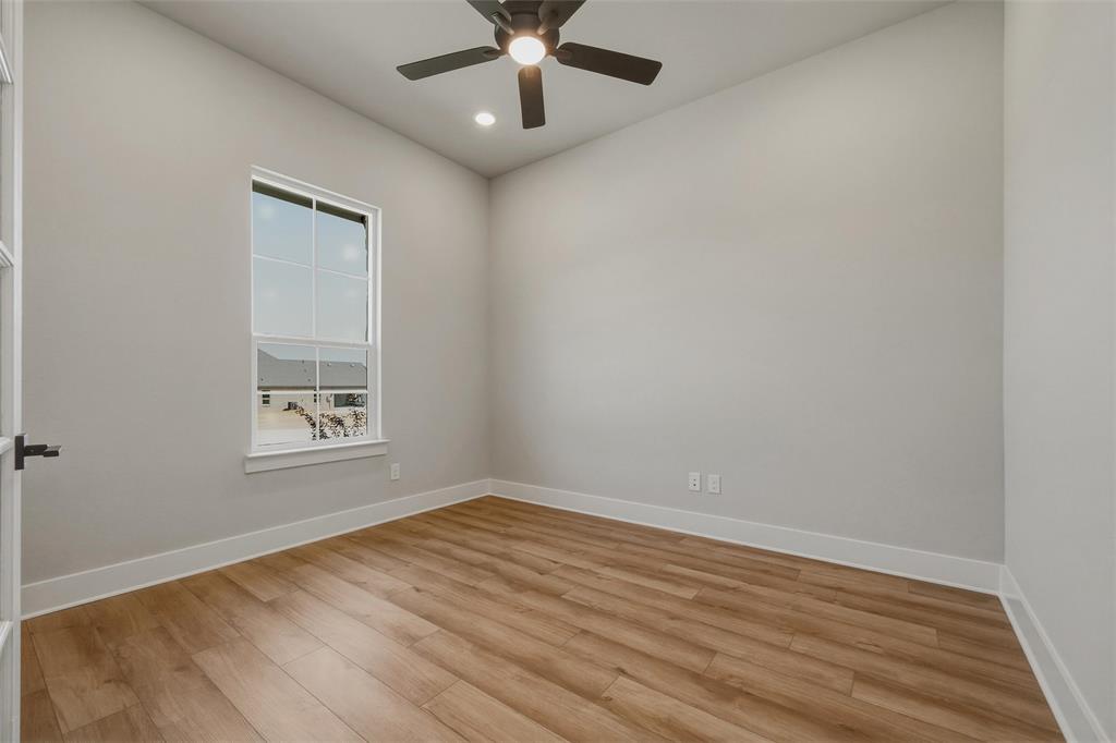 715 Water Side Drive Property Photo 17