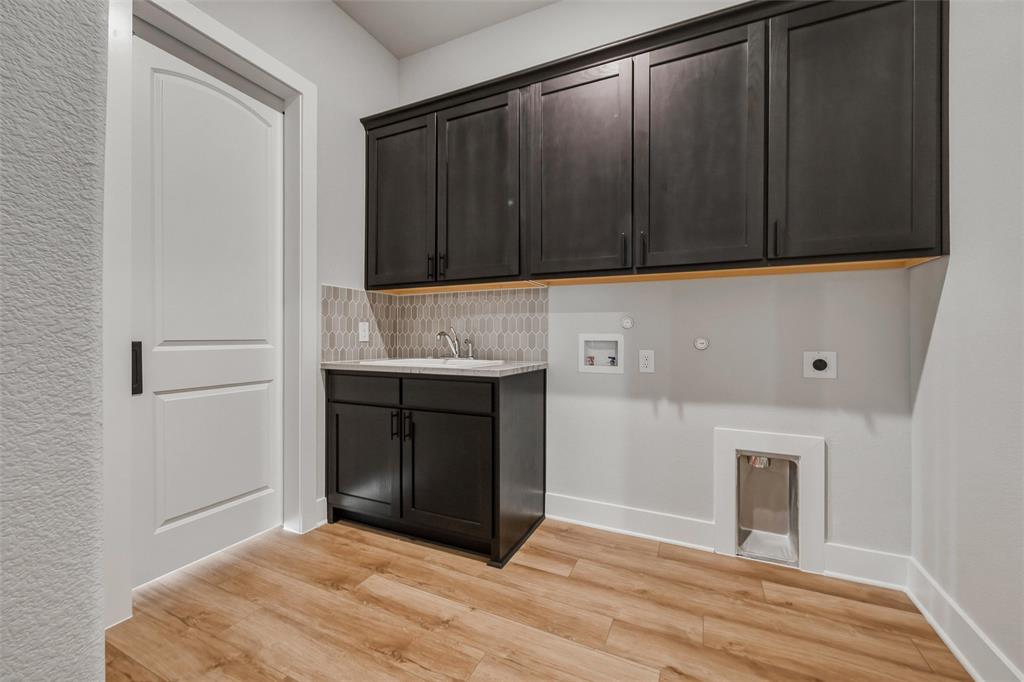 715 Water Side Drive Property Photo 31