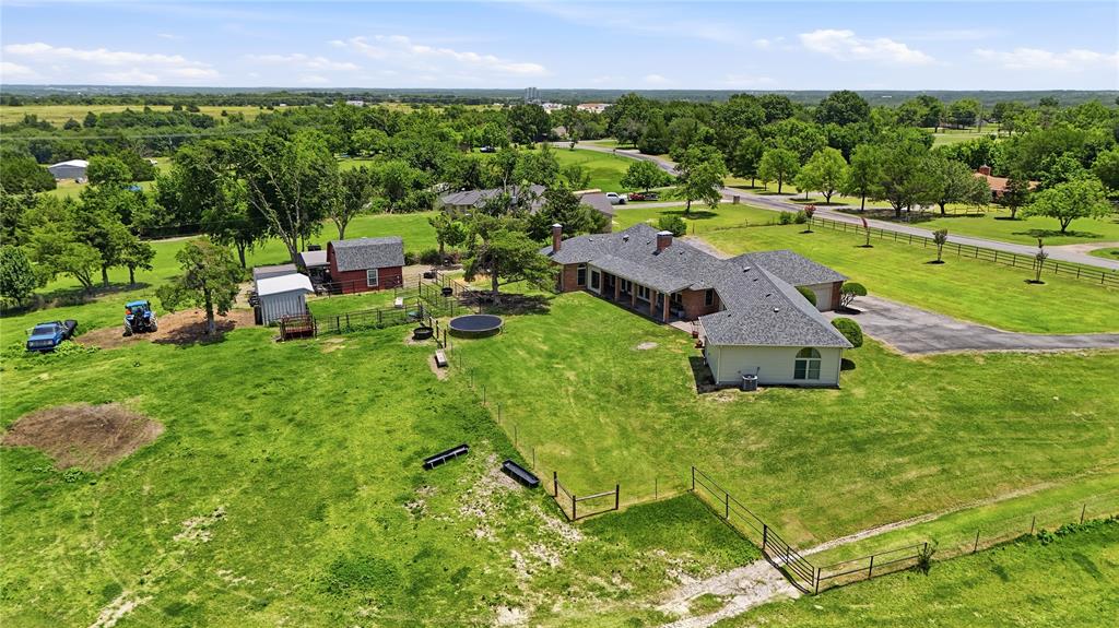 1316 Tate Circle Property Photo 36
