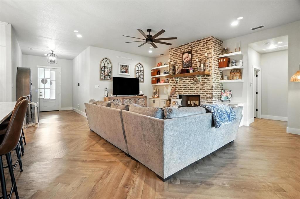 3318 Ace Property Photo 5
