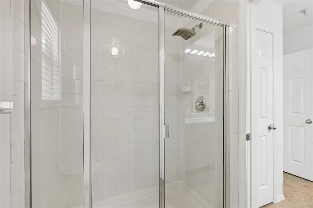 2316 Stoneleigh Place Property Photo 14