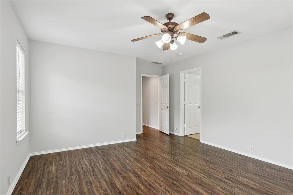 2316 Stoneleigh Place Property Photo 17
