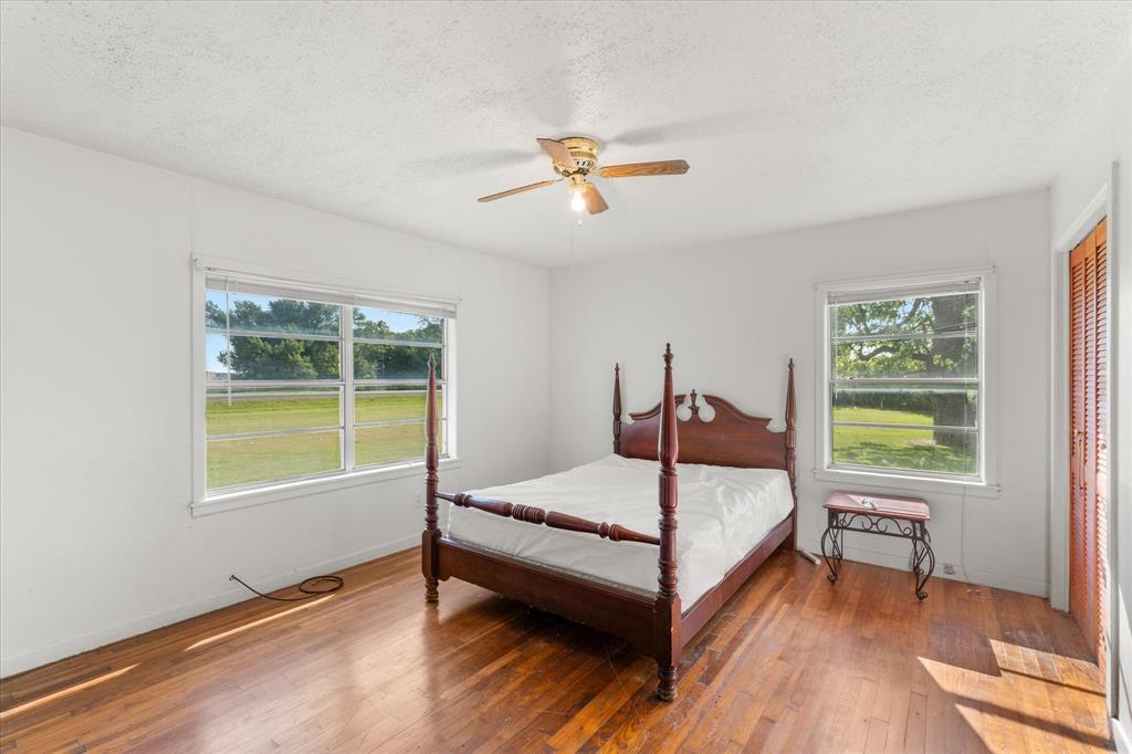 101 Se County Road 2240 Property Photo 20