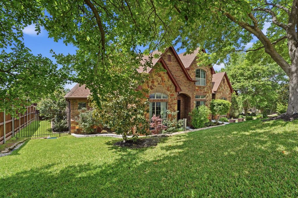 700 Briar Ridge Drive Property Photo 1