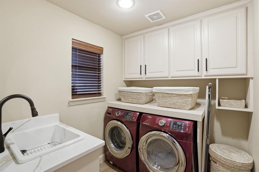 700 Briar Ridge Drive Property Photo 19