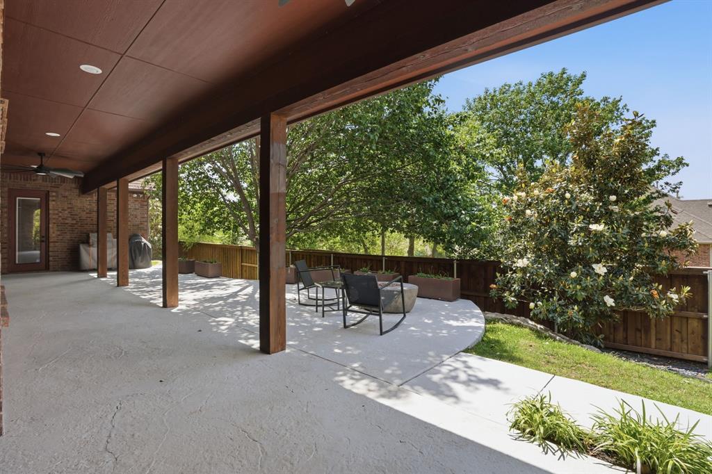 700 Briar Ridge Drive Property Photo 35