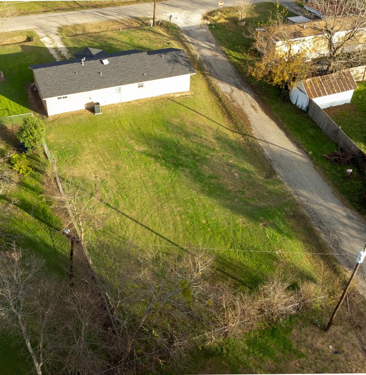 903 N Kaufman Property Photo 3