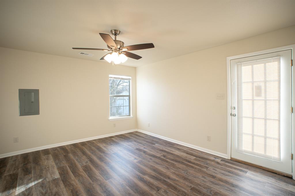 903 N Kaufman Property Photo 21