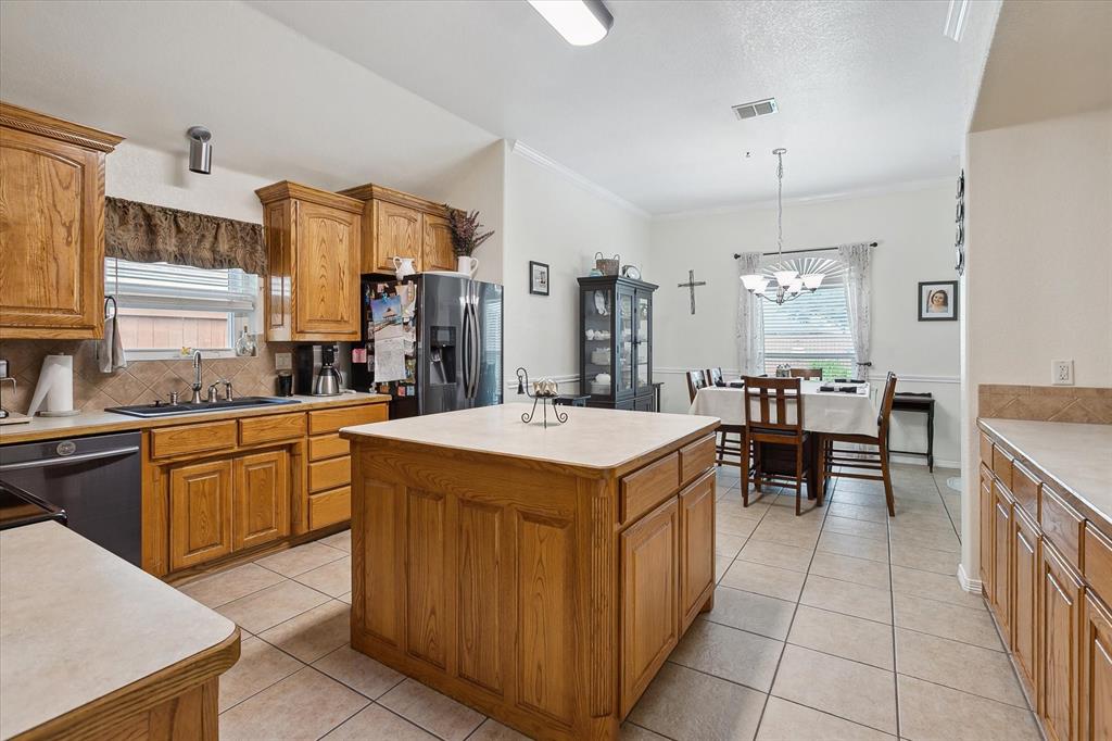 568 Willowview Drive Property Photo 11