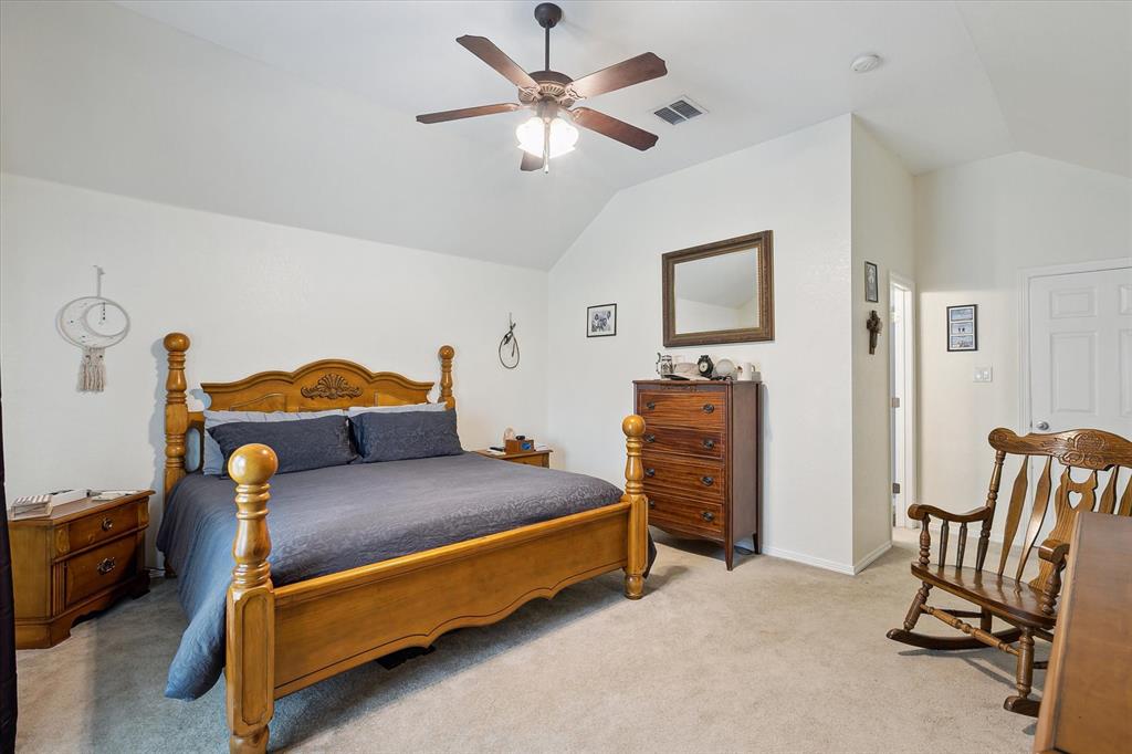 568 Willowview Drive Property Photo 16