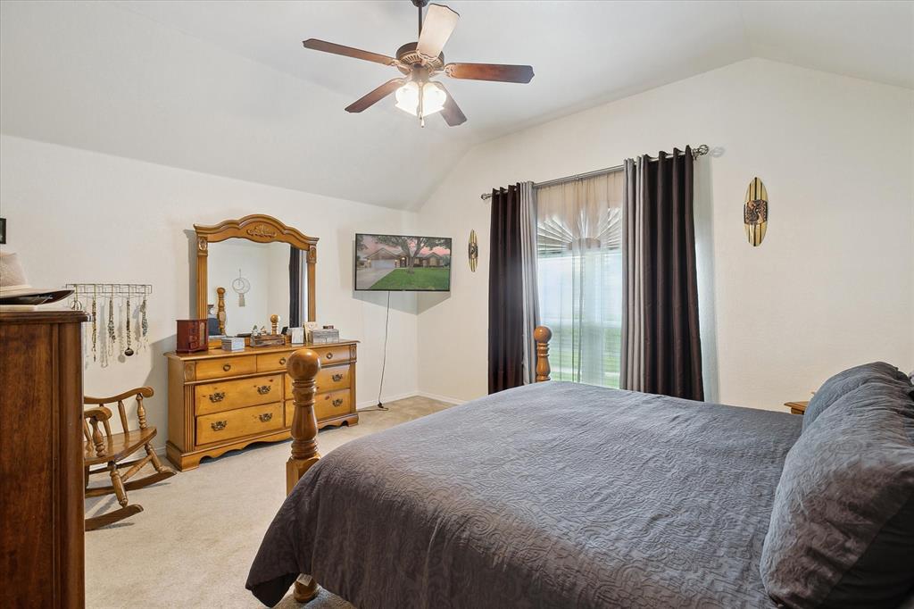 568 Willowview Drive Property Photo 17