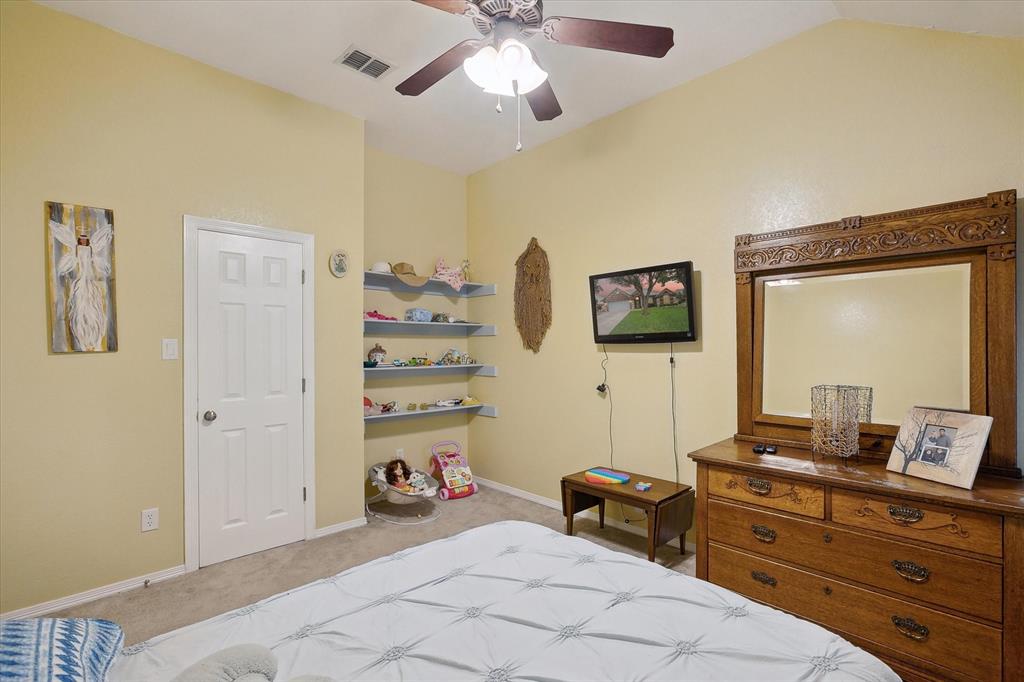 568 Willowview Drive Property Photo 21