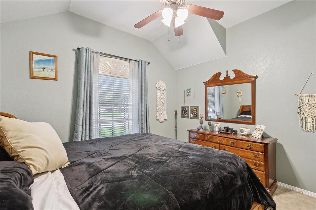 568 Willowview Drive Property Photo 24