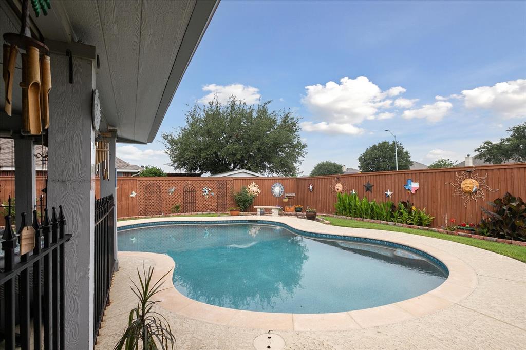 568 Willowview Drive Property Photo 31