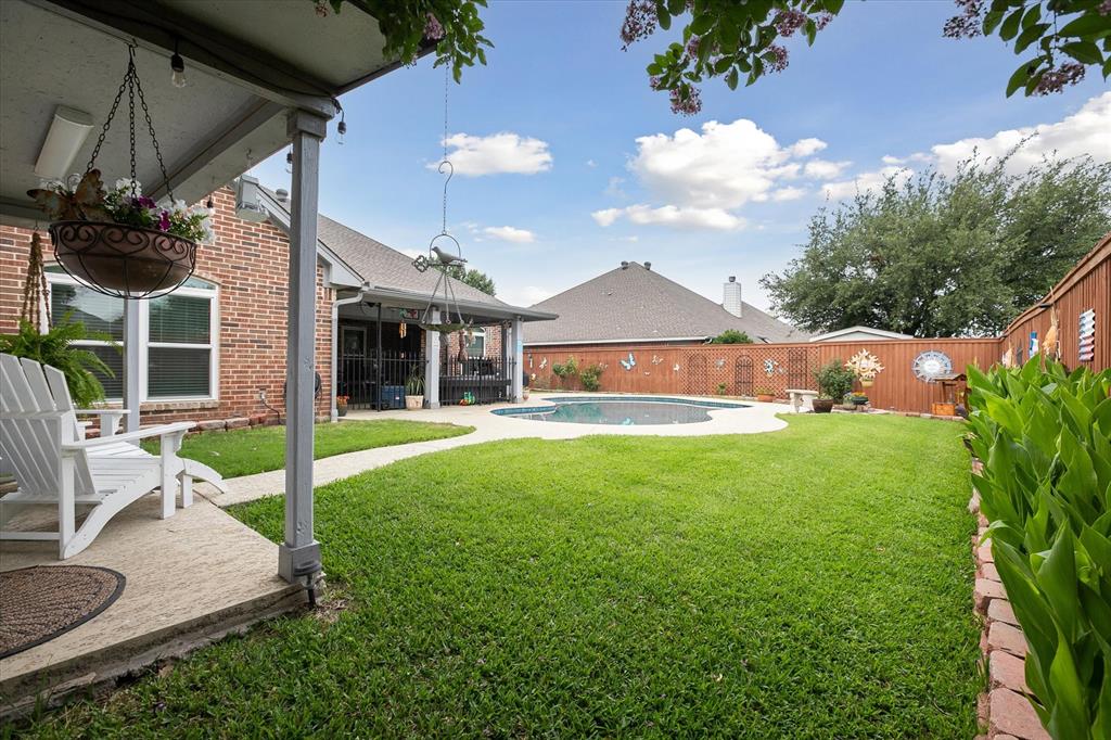 568 Willowview Drive Property Photo 33