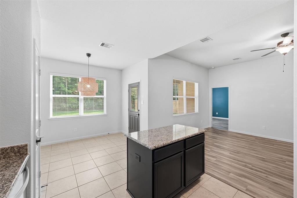 7707 Boulder Sunstone Lane Property Photo 9