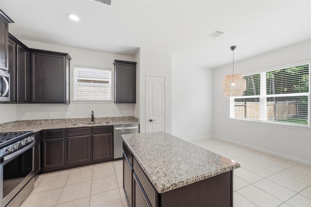 7707 Boulder Sunstone Lane Property Photo 10