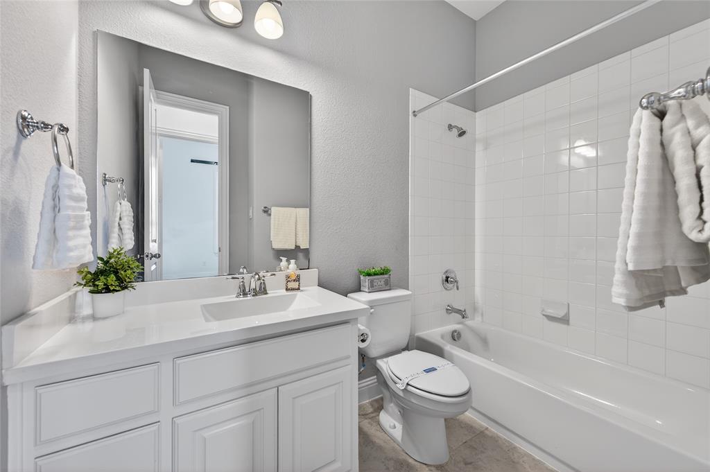 7457 Pondview Lane Property Photo 16
