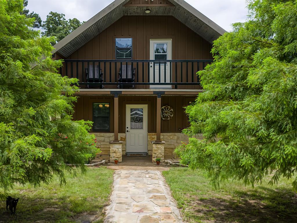 4240 County Road 2107 Property Photo 4