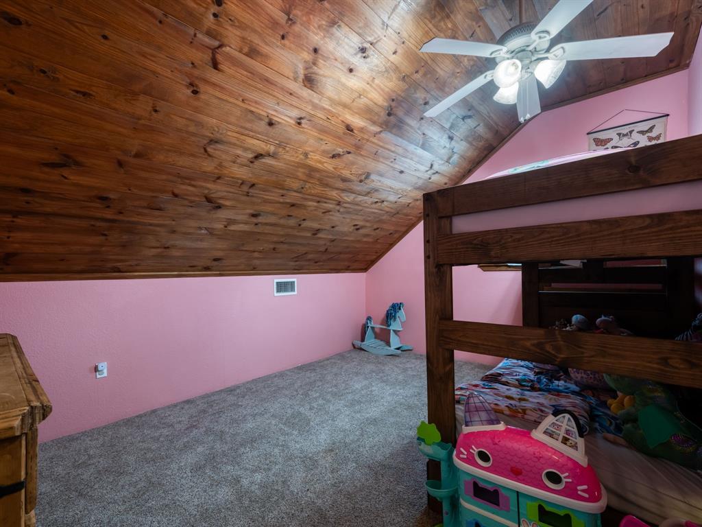 4240 County Road 2107 Property Photo 23