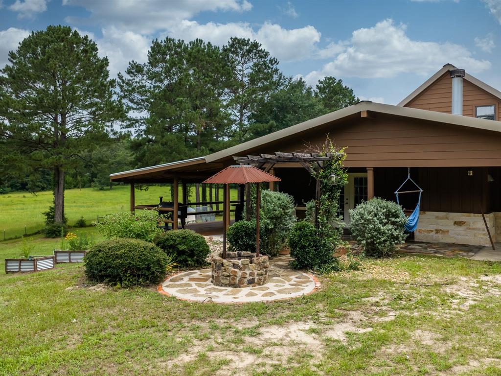 4240 County Road 2107 Property Photo 28