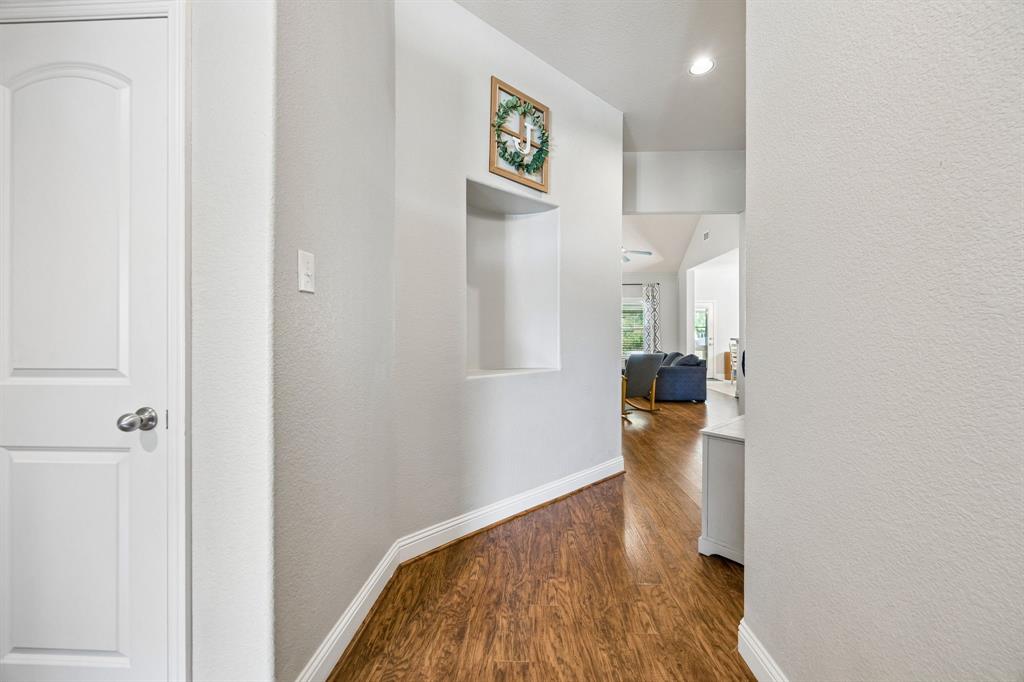 1608 Black Willow Trail Property Photo 7