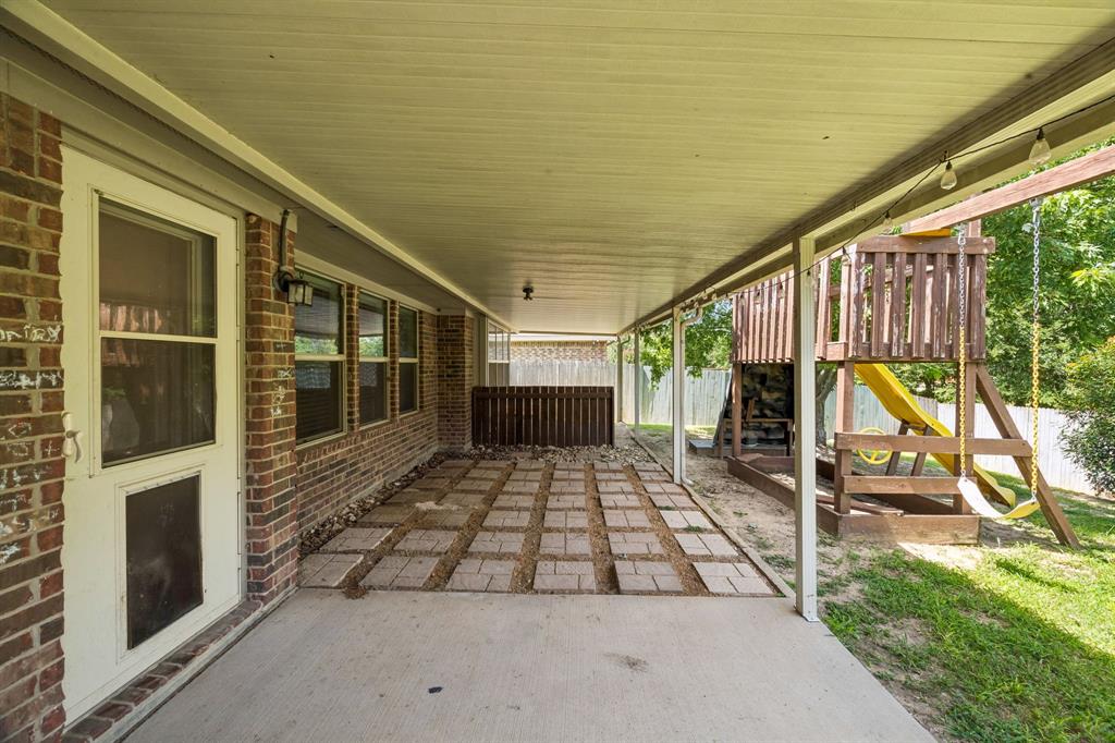 1608 Black Willow Trail Property Photo 8