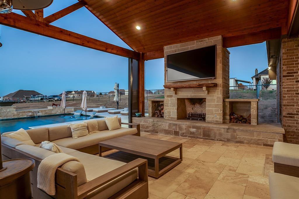 7320 Spring Ranch Court Property Photo 4