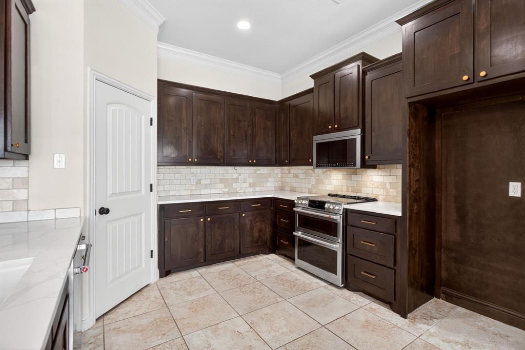 7320 Spring Ranch Court Property Photo 25