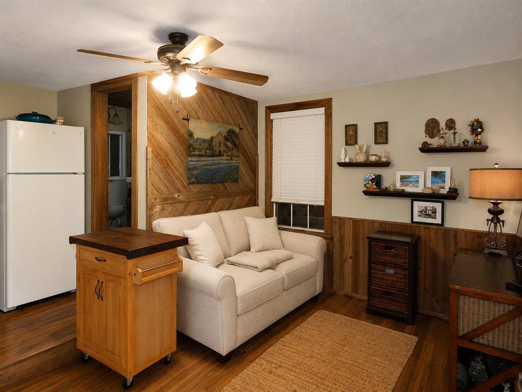 8909 Fm 1795 Property Photo 18