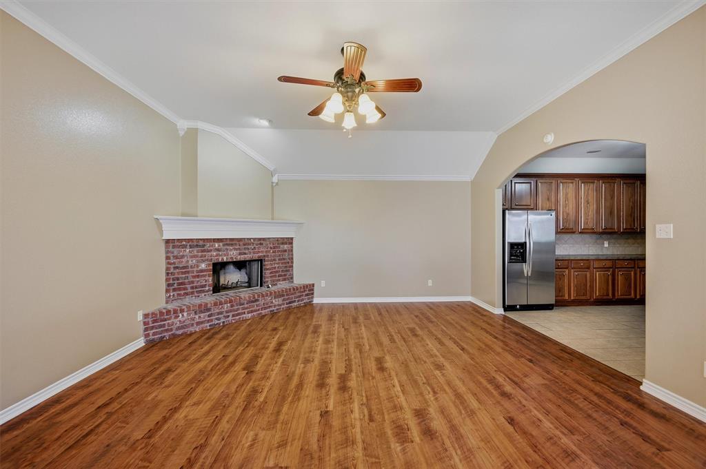 2704 Rex Cruse Drive Property Photo 9