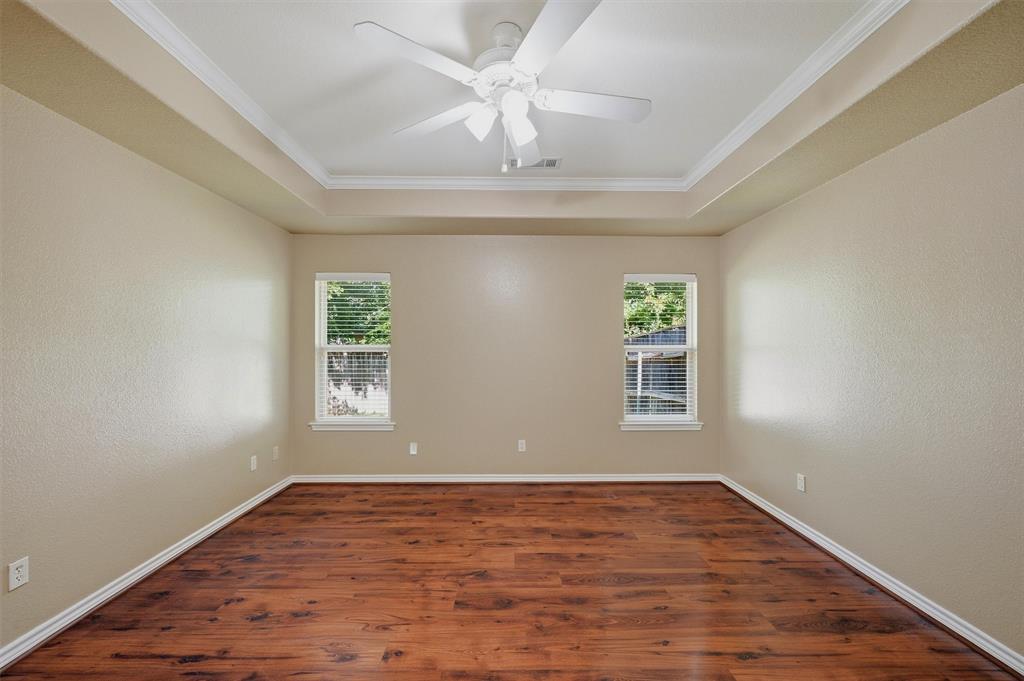 2704 Rex Cruse Drive Property Photo 19