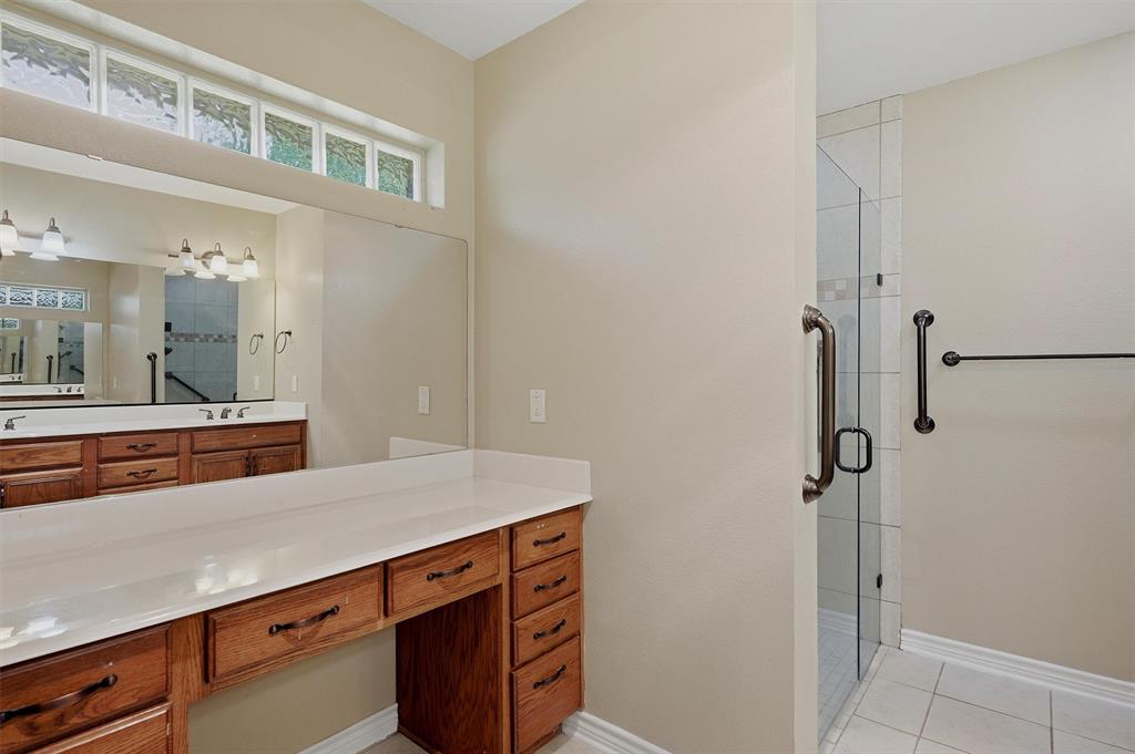 2704 Rex Cruse Drive Property Photo 23