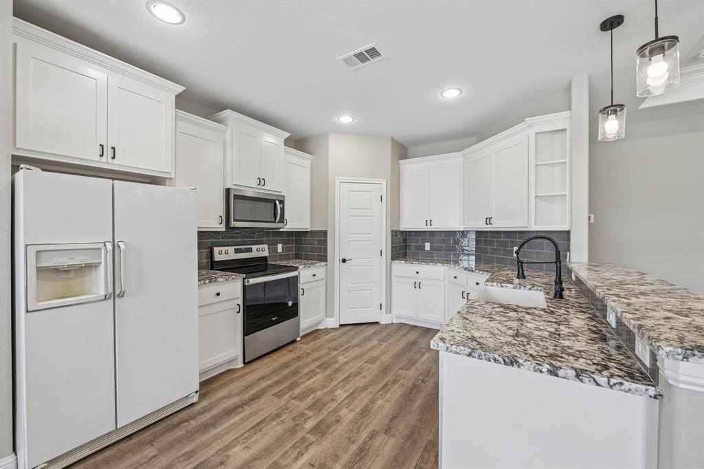 505 S Sky Court Property Photo 18