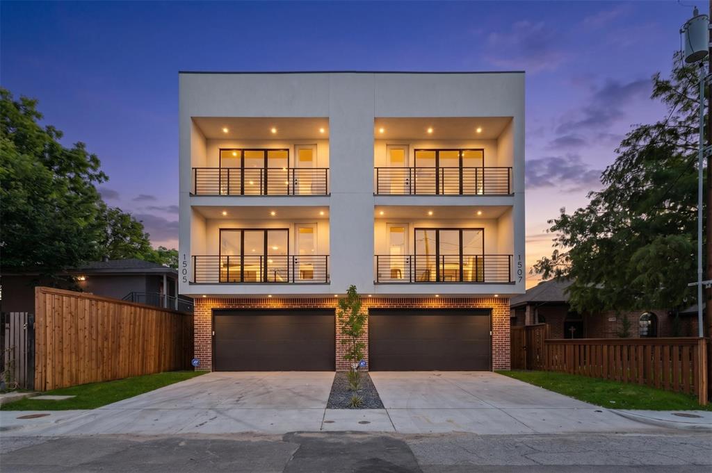 1505 Holly Property Photo 1