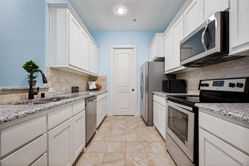 3037 Solana Circle Property Photo 10
