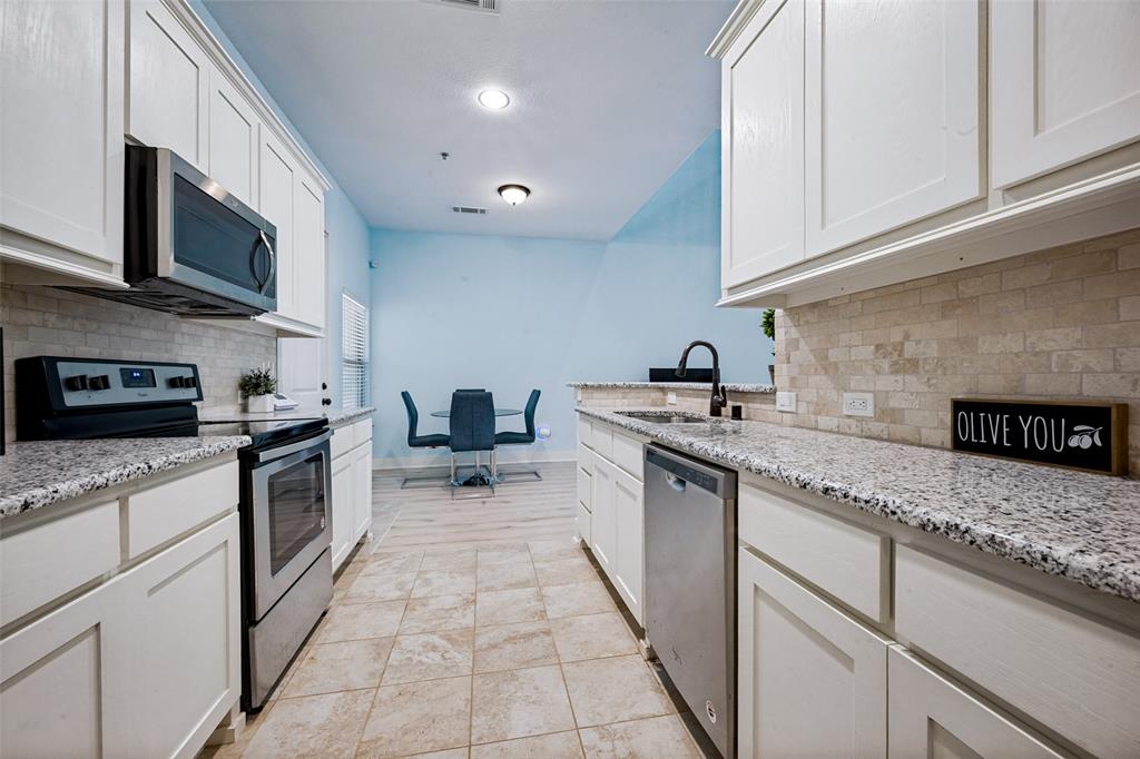3037 Solana Circle Property Photo 11