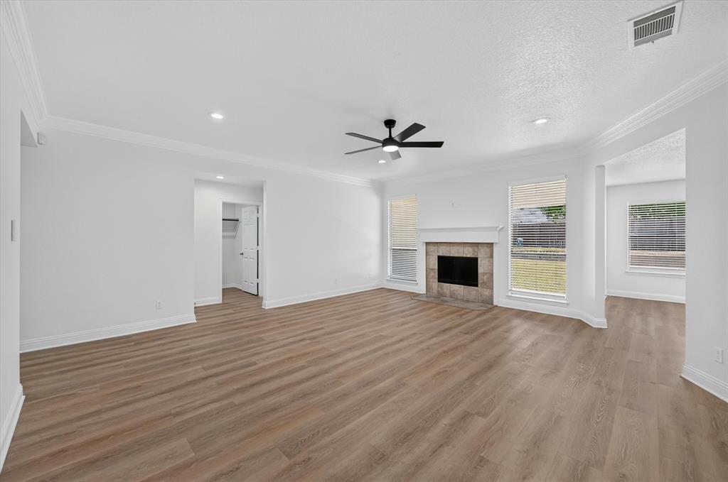 431 Nutmeg Property Photo 6