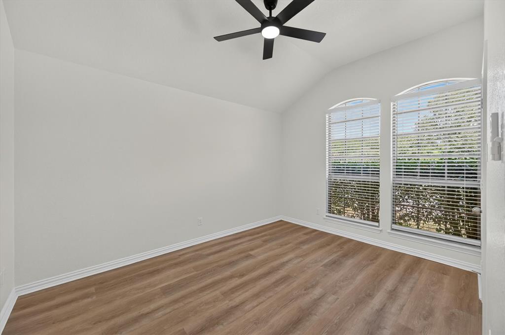 431 Nutmeg Property Photo 17
