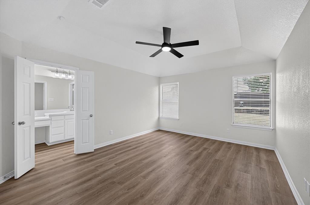 431 Nutmeg Property Photo 18