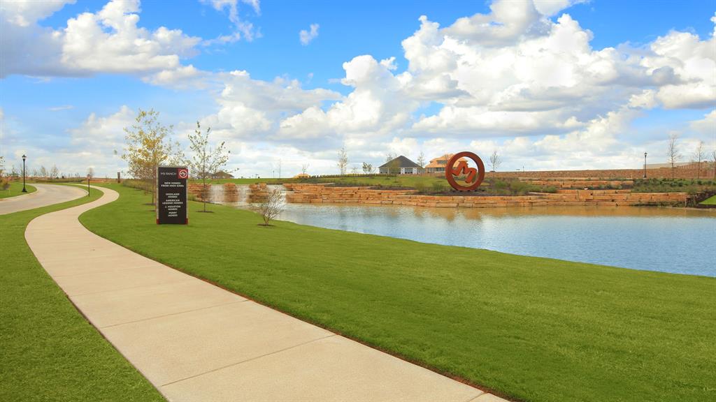 610 Running Iron Trail Property Photo 4