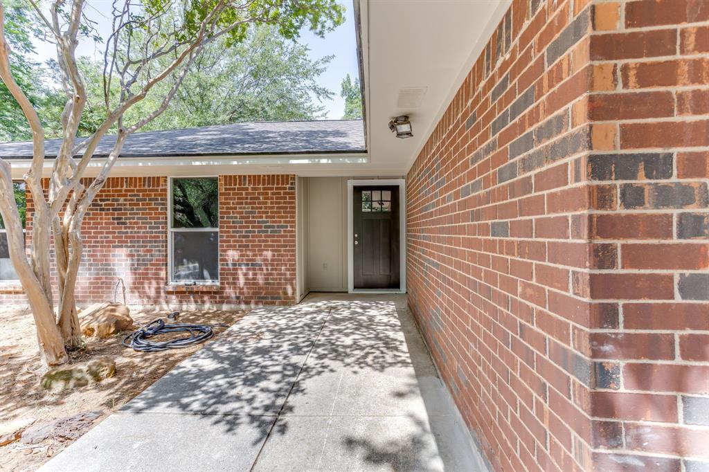 2709 Springbrooke Drive Property Photo 14
