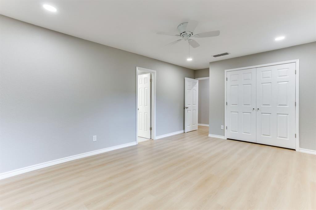 2709 Springbrooke Drive Property Photo 28