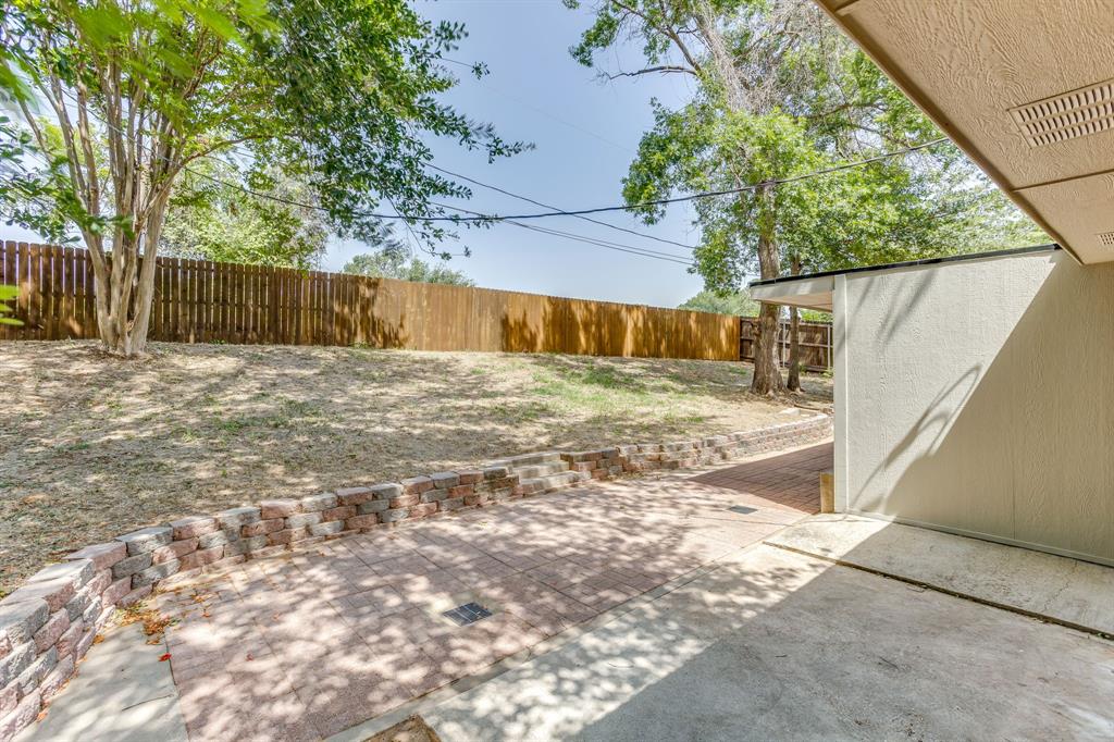 2709 Springbrooke Drive Property Photo 38