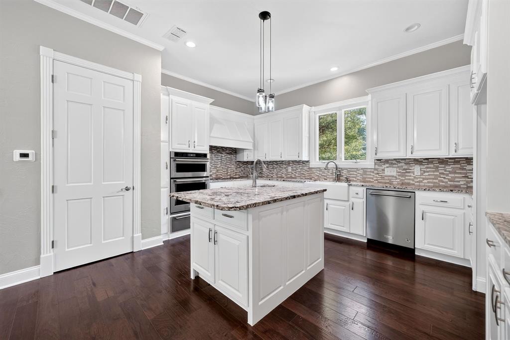 1201 Robbins Road Property Photo 13