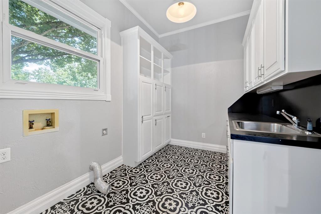 1201 Robbins Road Property Photo 18