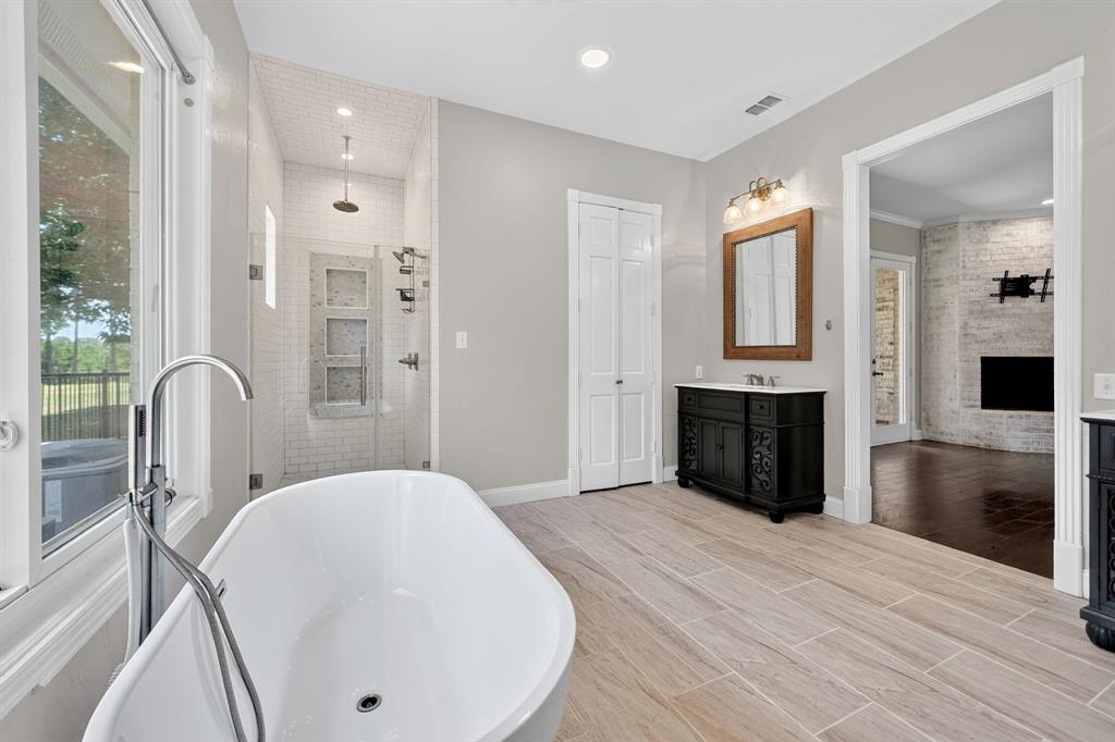 1201 Robbins Road Property Photo 23