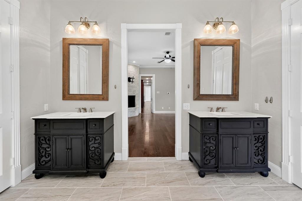 1201 Robbins Road Property Photo 24