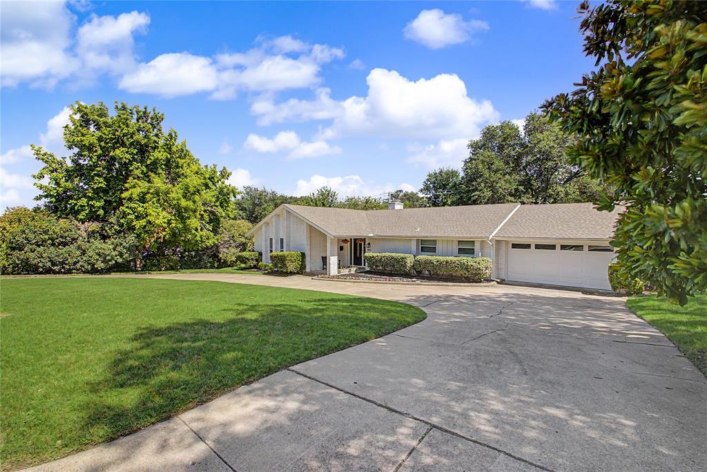 1921 Dakar Road Property Photo 1